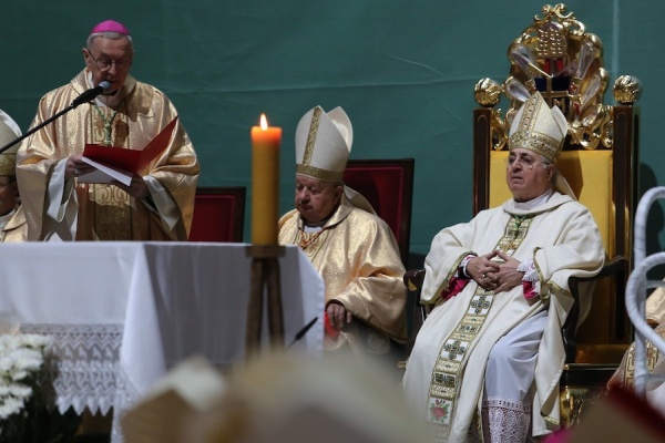 arcybiskup gądecki dziękuje nuncjuszowi apostolskiemu